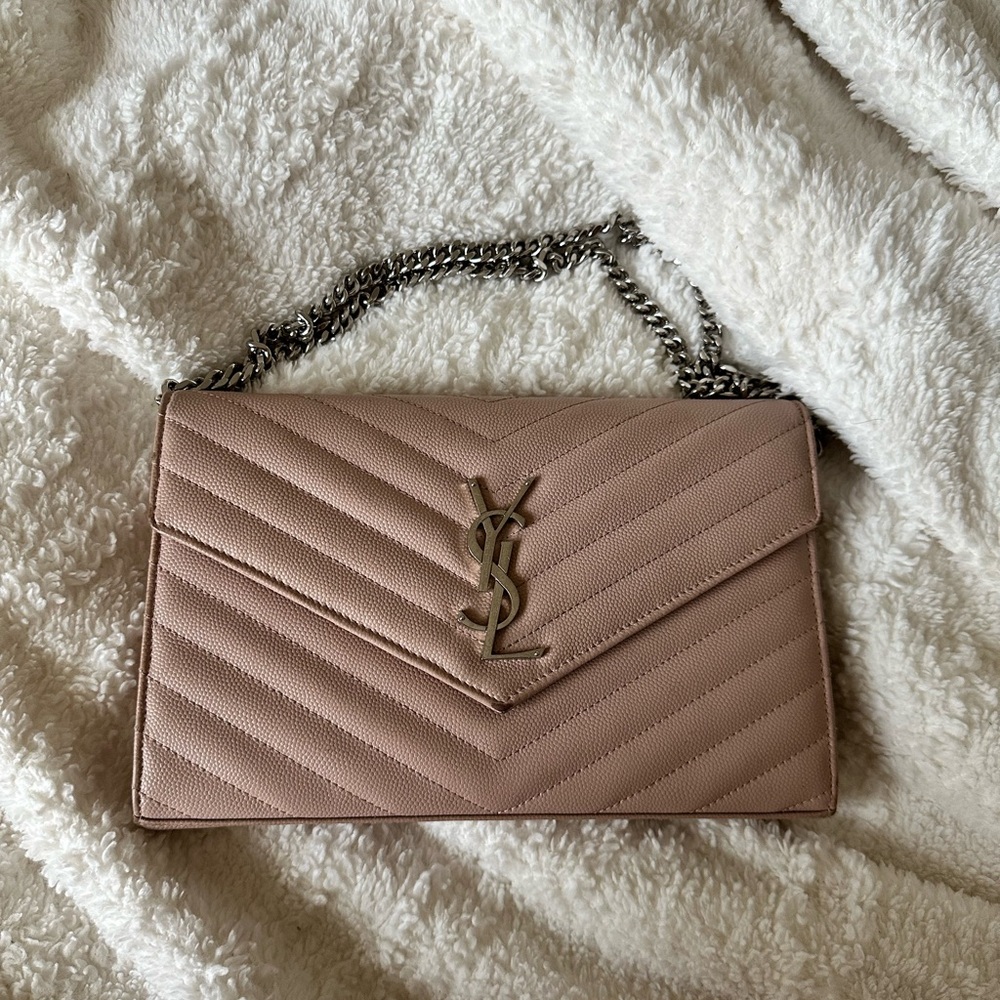 Yves Saint Laurent chain bag